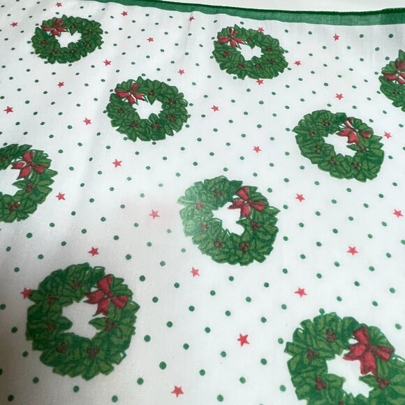 Pier 1 Cloth Christmas Napkins with Wreath designs set of 6 (JCLin-04) - Picture 6 of 6